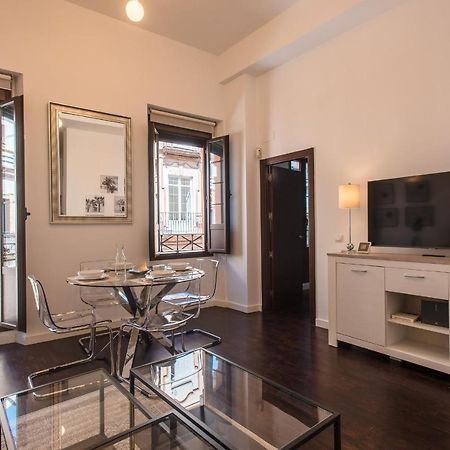 Apartamento Puerta Real - Free Parking Sevilla Dış mekan fotoğraf