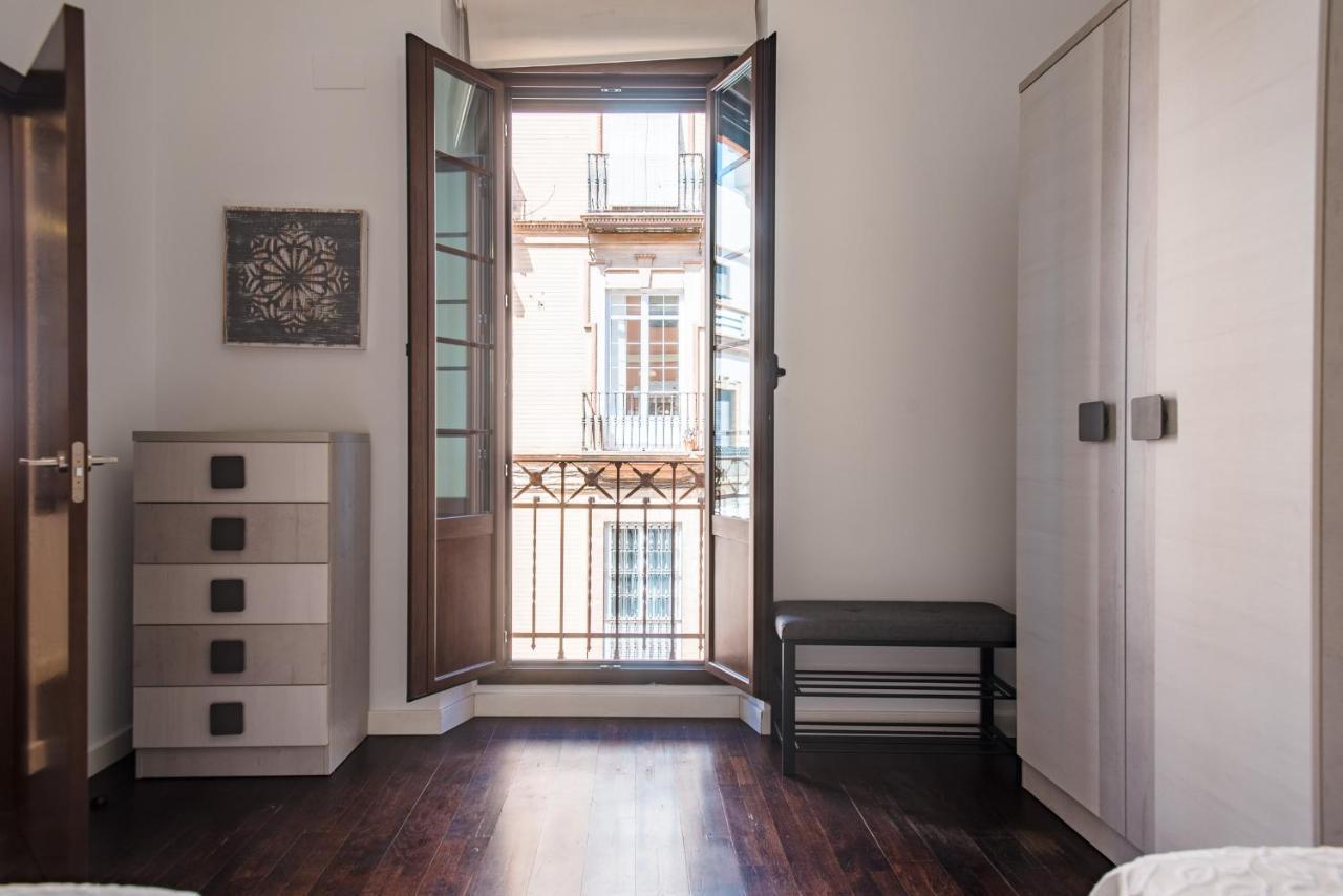 Apartamento Puerta Real - Free Parking Sevilla Dış mekan fotoğraf