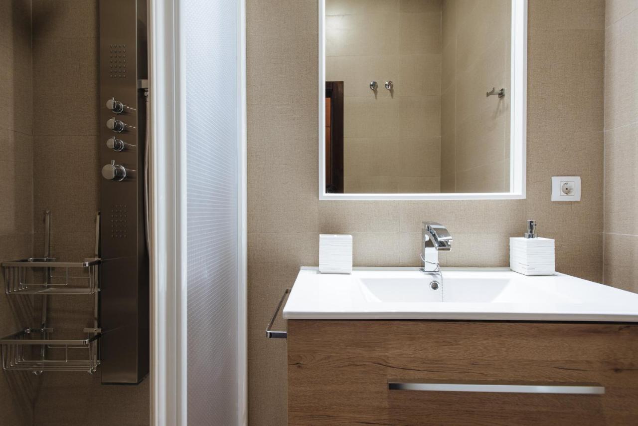 Apartamento Puerta Real - Free Parking Sevilla Dış mekan fotoğraf