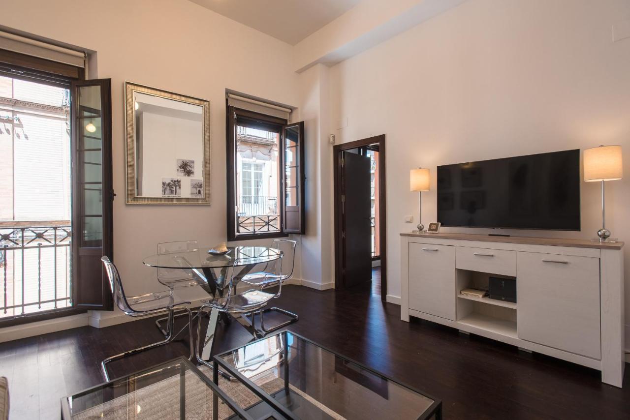 Apartamento Puerta Real - Free Parking Sevilla Dış mekan fotoğraf